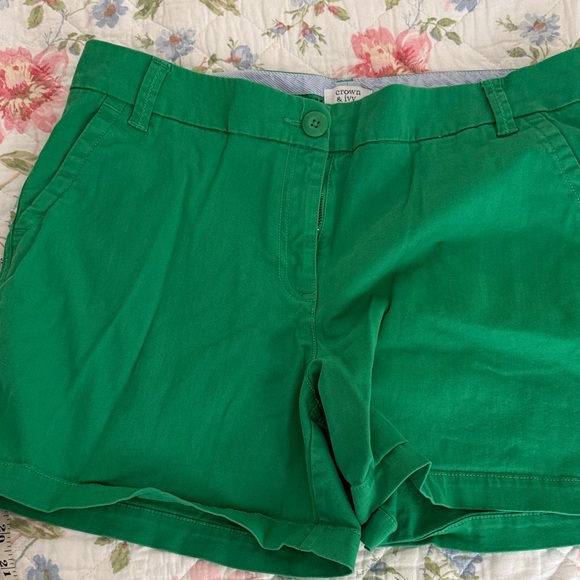 crown & ivy Pants - Crown & Ivy Vibrant Green Women's Bermudas